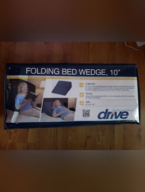 Blue Folding Bed Wedge Support Pillow for Reading & Relaxation 23"x23"x 10" NWT